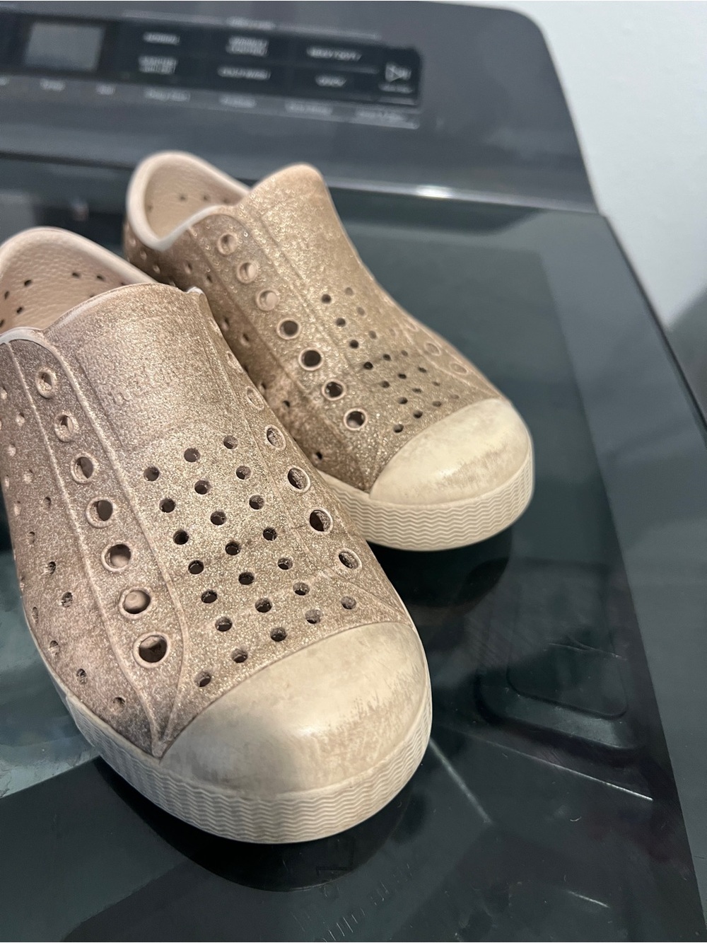 Native Girls Metallic Slip-On Casual Sneakers - Rose Gold